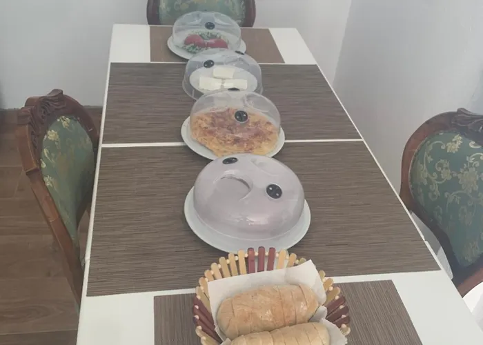 Vintage Oda ve Kahvaltı 3*