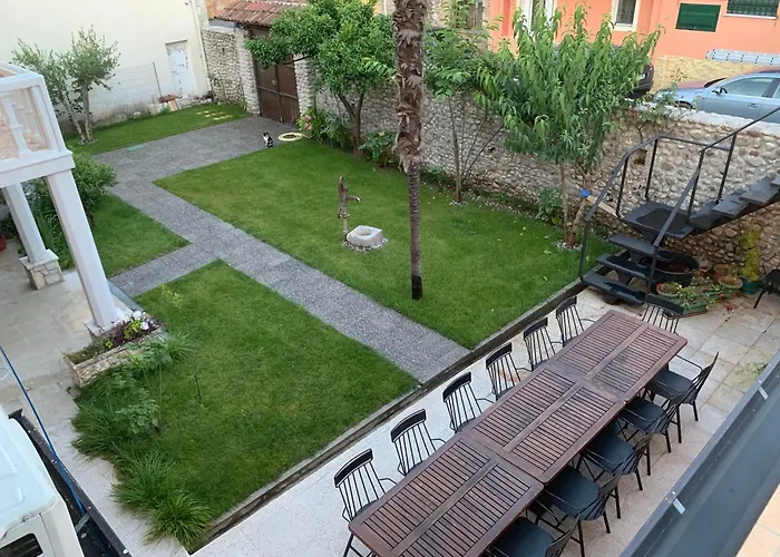 Oda ve Kahvaltı Vintage Shkodër