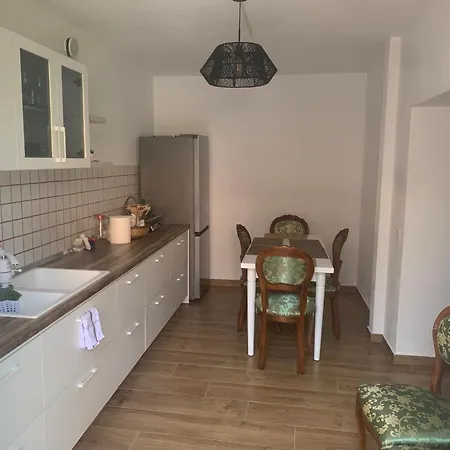 Vintage Bed and Breakfast 3*