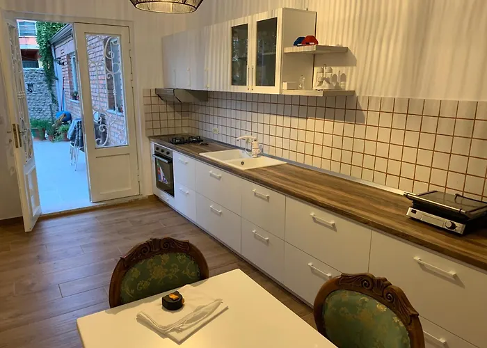 Vintage Bed & Breakfast 3*