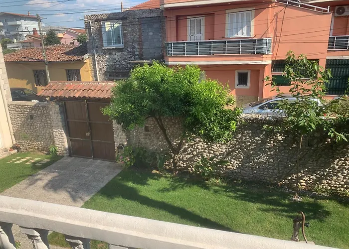 Vintage Bed & Breakfast 3*